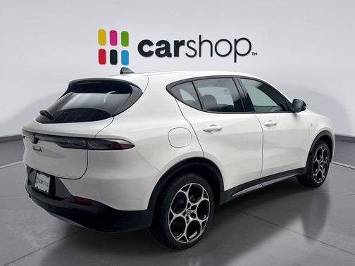 Milano White 2024 Alfa Romeo Tonale Ti EAWD