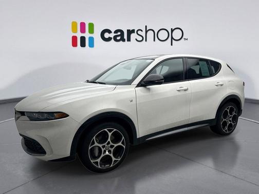 Milano White 2024 Alfa Romeo Tonale Ti EAWD