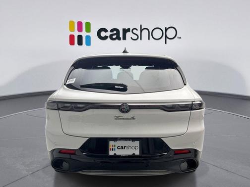 Milano White 2024 Alfa Romeo Tonale Ti EAWD