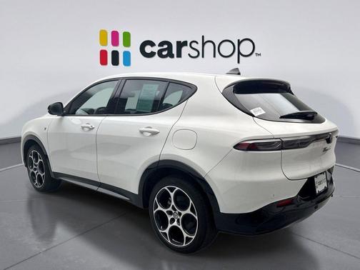 Milano White 2024 Alfa Romeo Tonale Ti EAWD