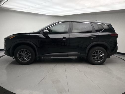 Super Black 2023 Nissan Rogue S
