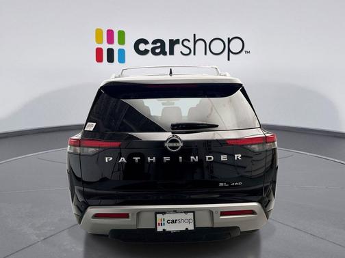 Super Black 2025 Nissan Pathfinder SL 4WD