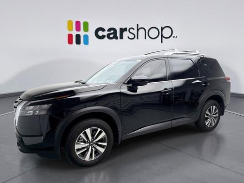 Super Black 2025 Nissan Pathfinder SL 4WD