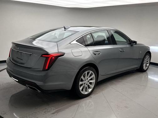 2023 Cadillac CT5 Luxury