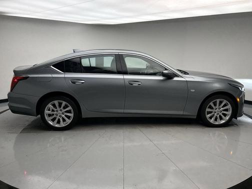 2023 Cadillac CT5 Luxury