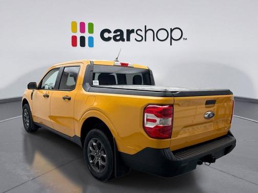 CYBER ORANGE METALLIC TC 2023 Ford Maverick XLT