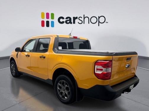 CYBER ORANGE METALLIC TC 2023 Ford Maverick XLT
