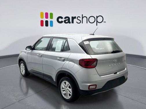 2023 Hyundai VENUE SE