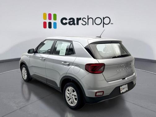 2023 Hyundai VENUE SE