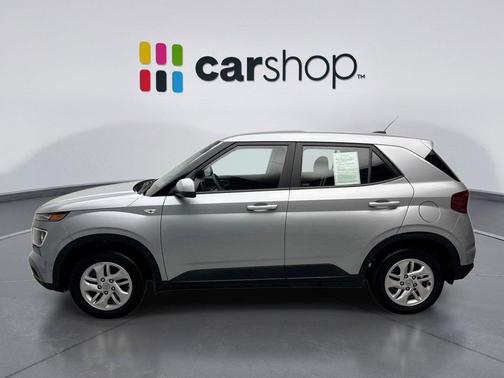 2023 Hyundai VENUE SE