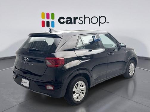 2022 Hyundai VENUE SE
