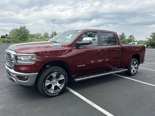 Delmonico Red Pearlcoat 2023 RAM 1500 Laramie