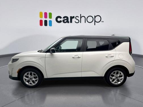 Clear White/Black Roof 2025 Kia Soul S