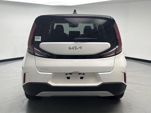 Clear White/Black Roof 2025 Kia Soul S
