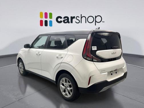 Clear White/Black Roof 2025 Kia Soul S