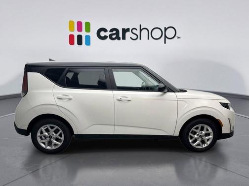 Clear White/Black Roof 2025 Kia Soul S