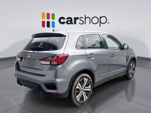 Labrador Black 2024 Mitsubishi Outlander Sport 2.0 ES