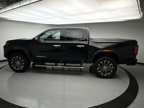 2024 GMC Canyon Denali