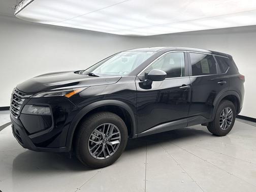 Super Black 2024 Nissan Rogue S