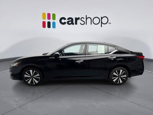 Super Black 2022 Nissan Altima 2.5 SV