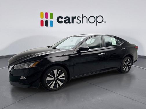 Super Black 2022 Nissan Altima 2.5 SV