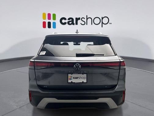 Platinum Gray 2025 Volkswagen Tiguan 2.0T SE 4MOTION