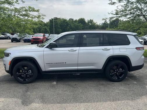 2022 Jeep Grand Cherokee L Altitude