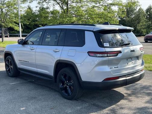 2022 Jeep Grand Cherokee L Altitude