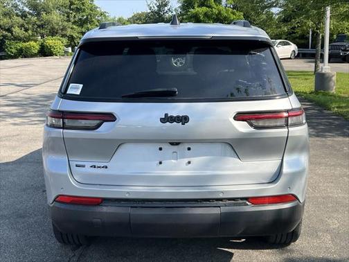 2022 Jeep Grand Cherokee L Altitude
