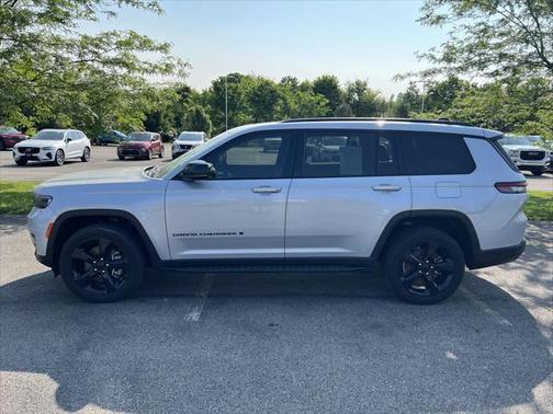 2022 Jeep Grand Cherokee L Altitude