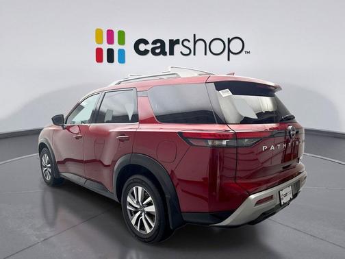 Scarlet Ember Tintcoat 2023 Nissan Pathfinder SL 4WD