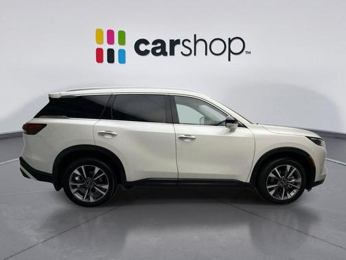 Majestic White 2023 INFINITI QX60 Luxe