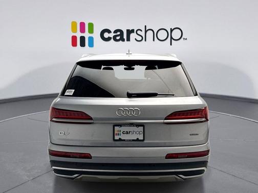 2022 Audi Q7 45 Premium