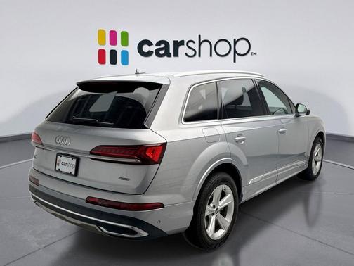 2022 Audi Q7 45 Premium