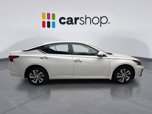 Glacier White 2023 Nissan Altima S FWD