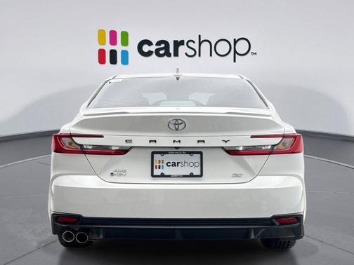 Ice Cap 2025 Toyota Camry SE