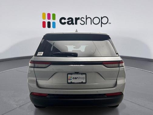 Silver Zynith 2024 Jeep Grand Cherokee Limited