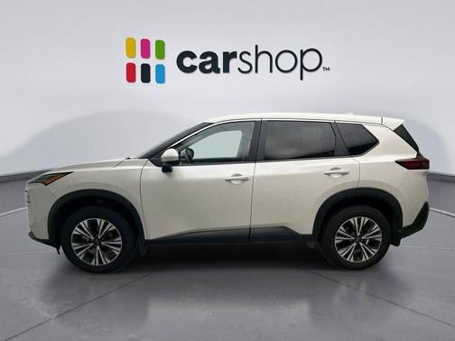 Pearl White Tricoat 2023 Nissan Rogue SV