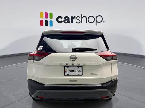 Pearl White Tricoat 2023 Nissan Rogue SV