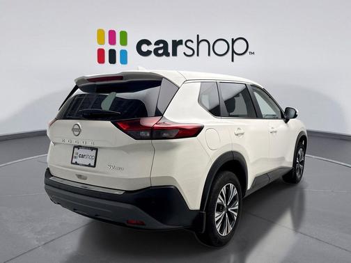 Pearl White Tricoat 2023 Nissan Rogue SV