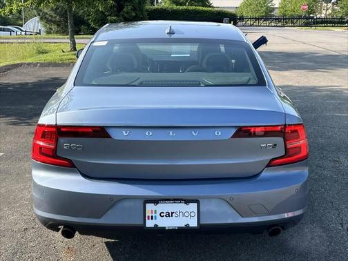 2018 Volvo S90 T5 Momentum