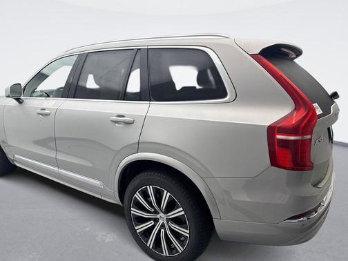 2024 Volvo XC90 B5 Core Bright Theme