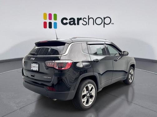 Diamond Black Crystal Pearlcoat 2018 Jeep Compass Limited