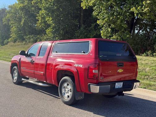 Victory Red 2011 Chevrolet Silverado 1500 LT
