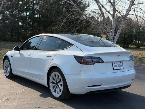 Pearl White Multi-Coat 2022 Tesla Model 3 Long Range