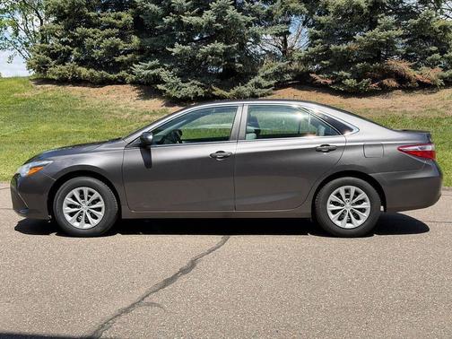Predawn Gray Mica 2016 Toyota Camry LE