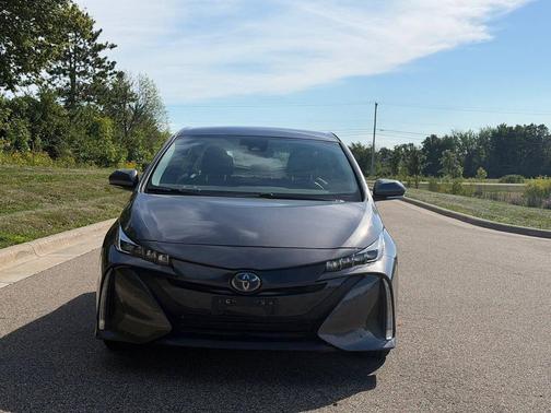 Magnetic Gray Metallic 2021 Toyota Prius Prime LE