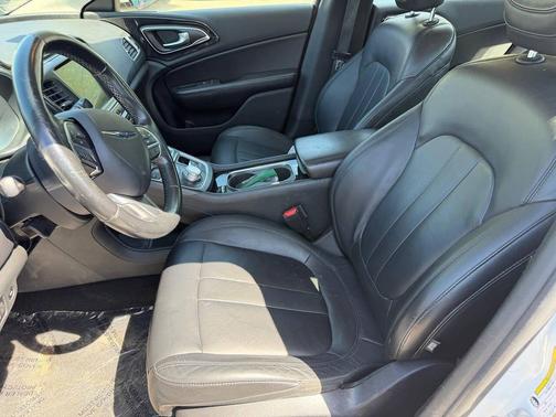 Bright White Clear Coat 2015 Chrysler 200 S