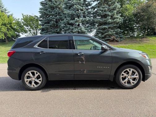 Nightfall Gray Metallic 2020 Chevrolet Equinox 1LT