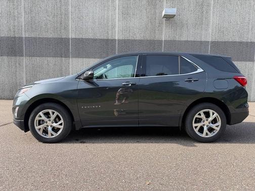 Nightfall Gray Metallic 2020 Chevrolet Equinox 1LT